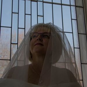 Meet your Posher, Joy